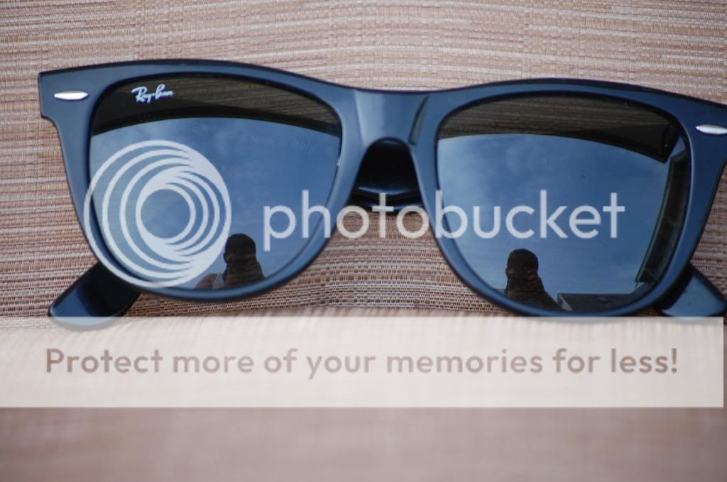 oakley jupiter squared vs ray ban wayfarer oakley jupiter squared vs ray ban wayfarer