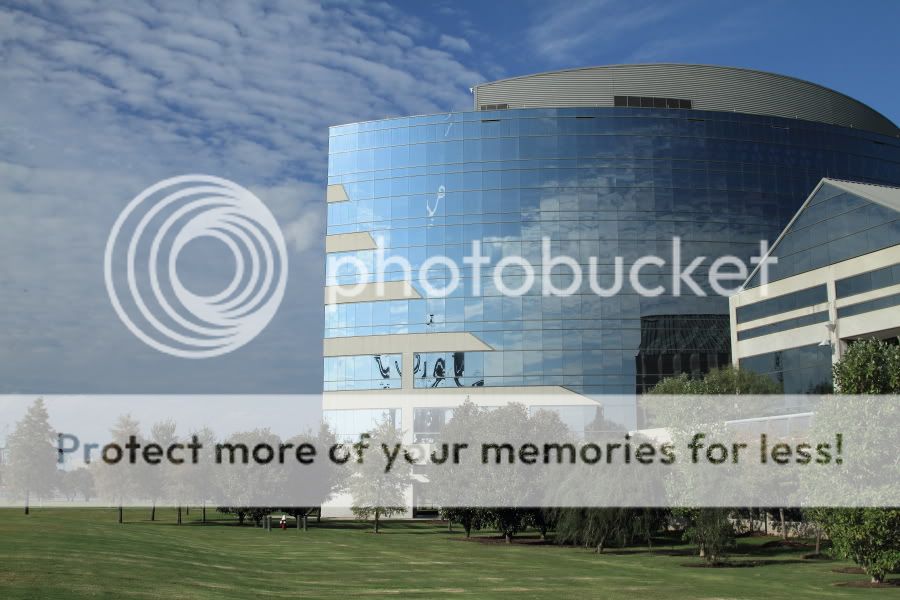 IMAGE: http://i747.photobucket.com/albums/xx117/Bytor_Photo2112/IMG_9915.jpg