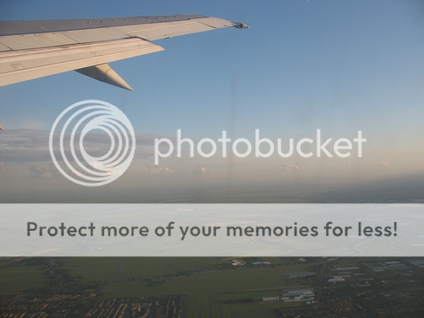 http://i747.photobucket.com/albums/xx117/ChrisCruise1980/KL%202010%20AMS-MUC-AMS/IMG_4358.jpg