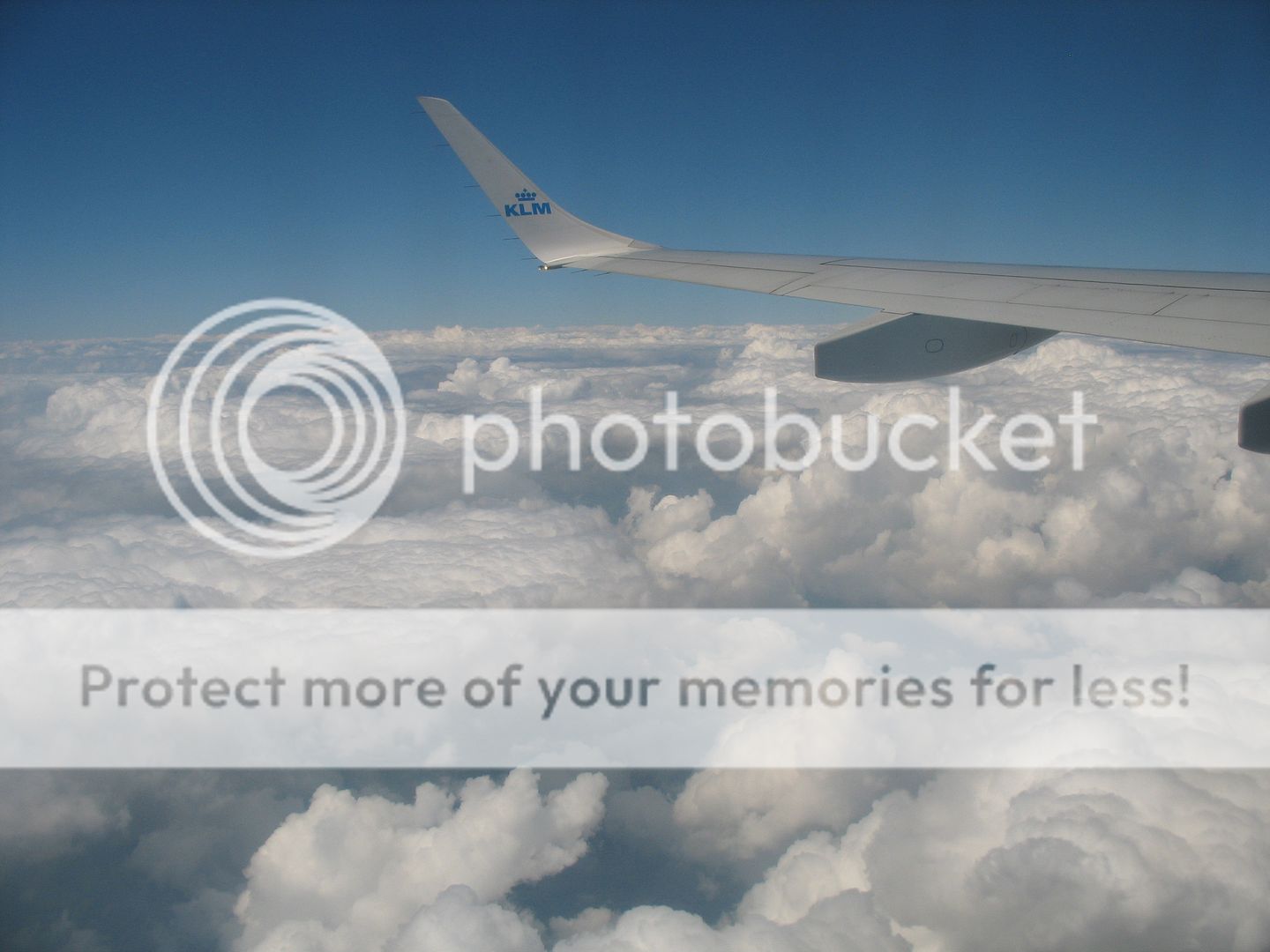 http://i747.photobucket.com/albums/xx117/ChrisCruise1980/KL%202010%20AMS-MUC-AMS/IMG_4417.jpg