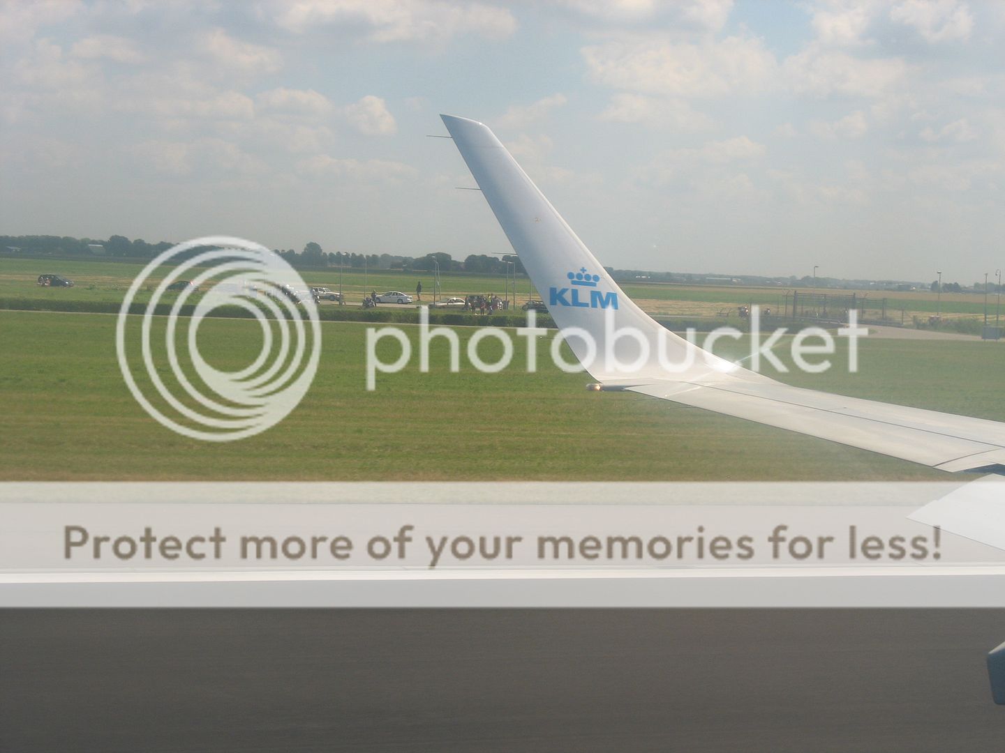 http://i747.photobucket.com/albums/xx117/ChrisCruise1980/KL%202010%20AMS-MUC-AMS/IMG_4434.jpg
